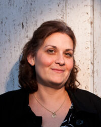 Randi Cairns, Stories Around the Table, Elva Resa